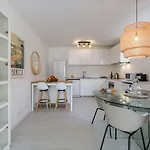 Апартаменты Portugal Portfolio - Seascape Unit 2 Эшторил